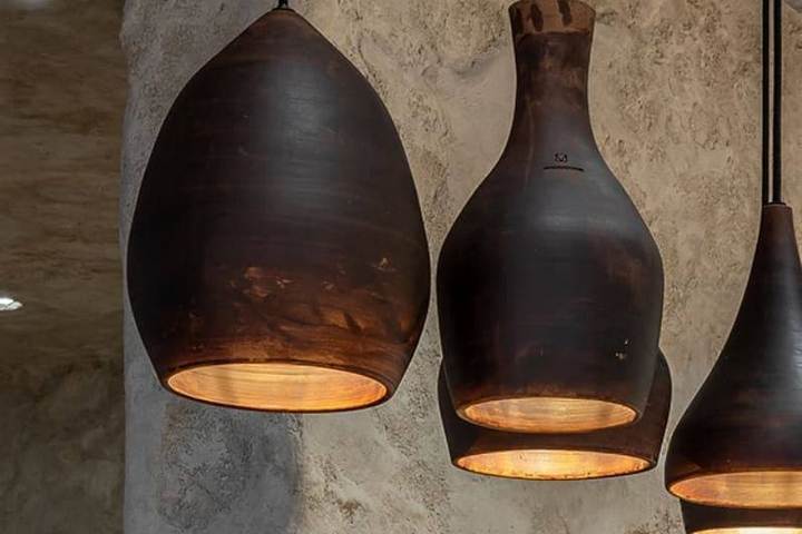 Светильники с плафонами в виде глиняных горшков