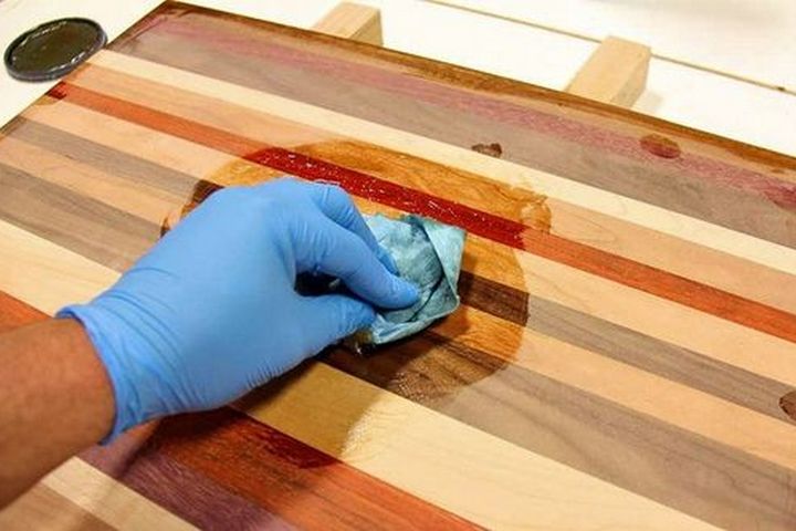 Обработка древесины маслом-воском